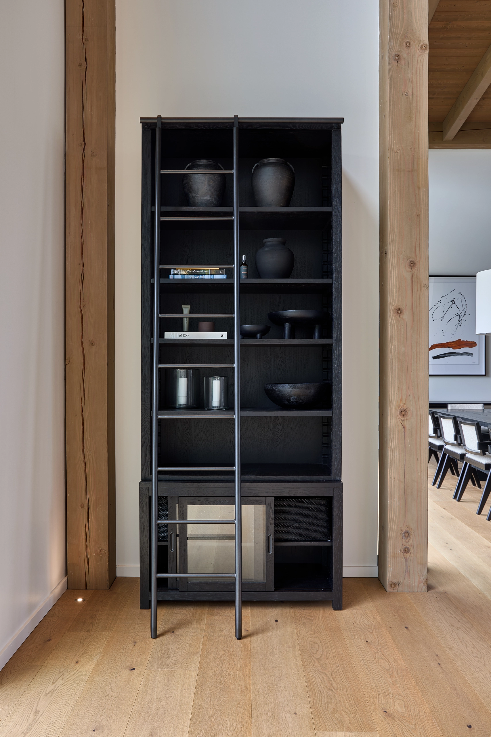 Chambre d'une maison au plein coeur de l'assomption - lit et draps par Symbiose Boutique